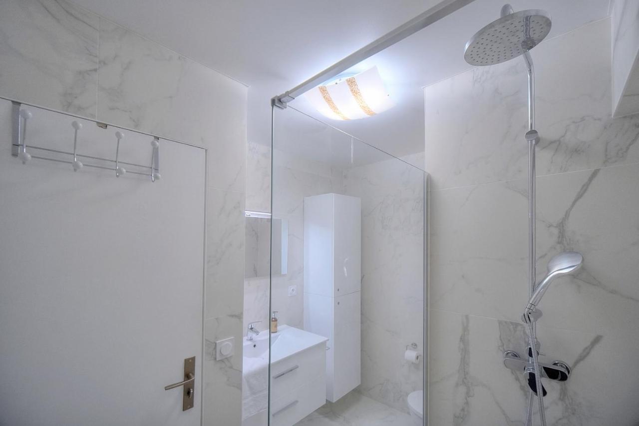 Immogroom - 2 Br- Bright - Terrace - Wifi - Air Conditioning Cannes Extérieur photo